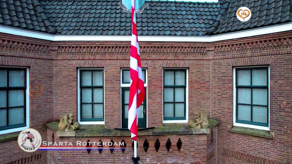 De historische gevel van Het Kasteel